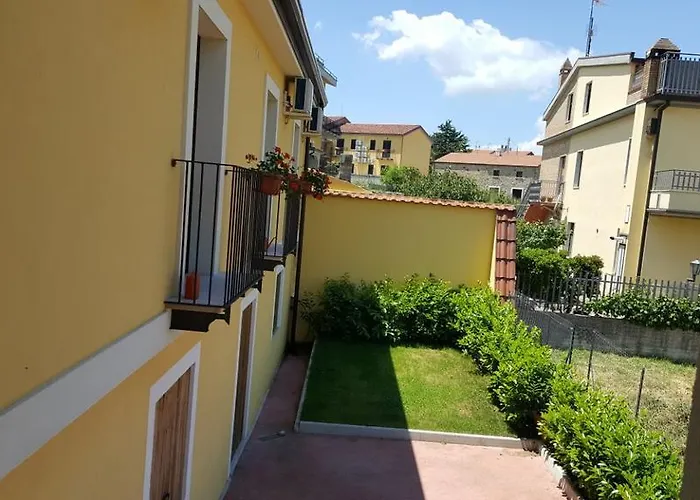 בית הארחה Portacastello Castel Lagopesole