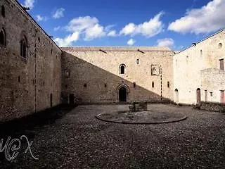 Portacastello Castel Lagopesole