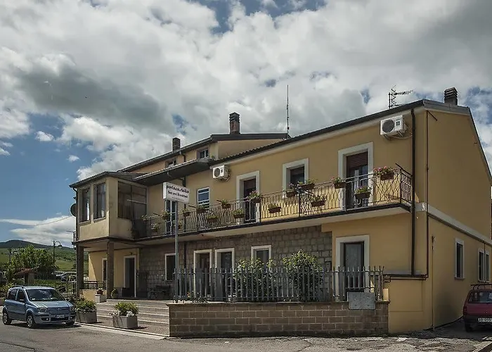 בית הארחה Portacastello Castel Lagopesole